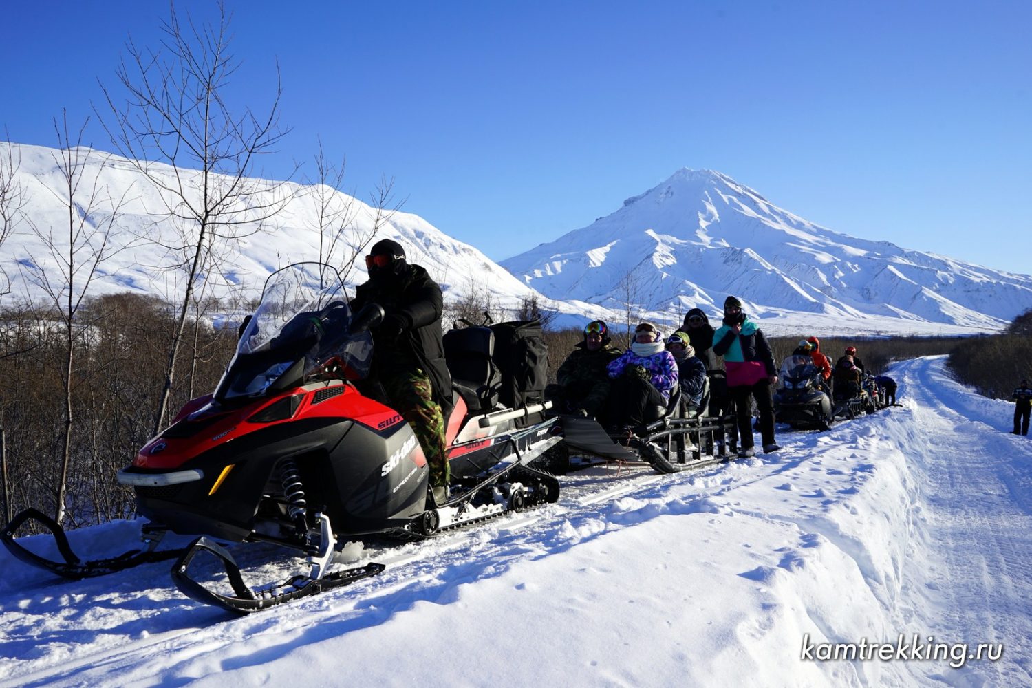 Петропавловск-Камчатский экскурсия к вулканам на снегоходе